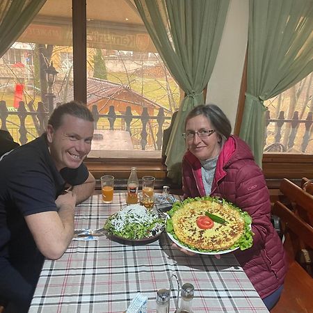 Къща За Гости Динас Zmeitsa Buitenkant foto